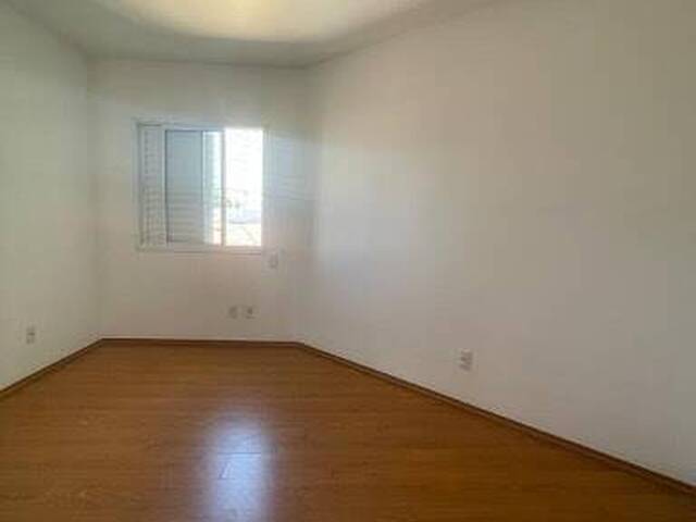 #2555 - Apartamento para Locação em Santo André - SP