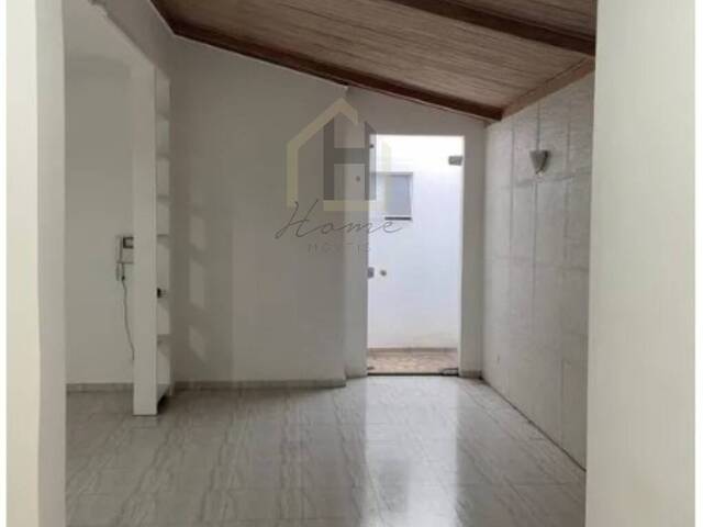 #CA00048 - Casa para Venda em  - 